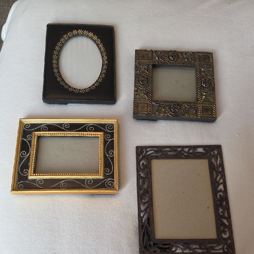 SALE! Decorative Assorted Picture Frames in Black, Gold, and Brown - Set of 4